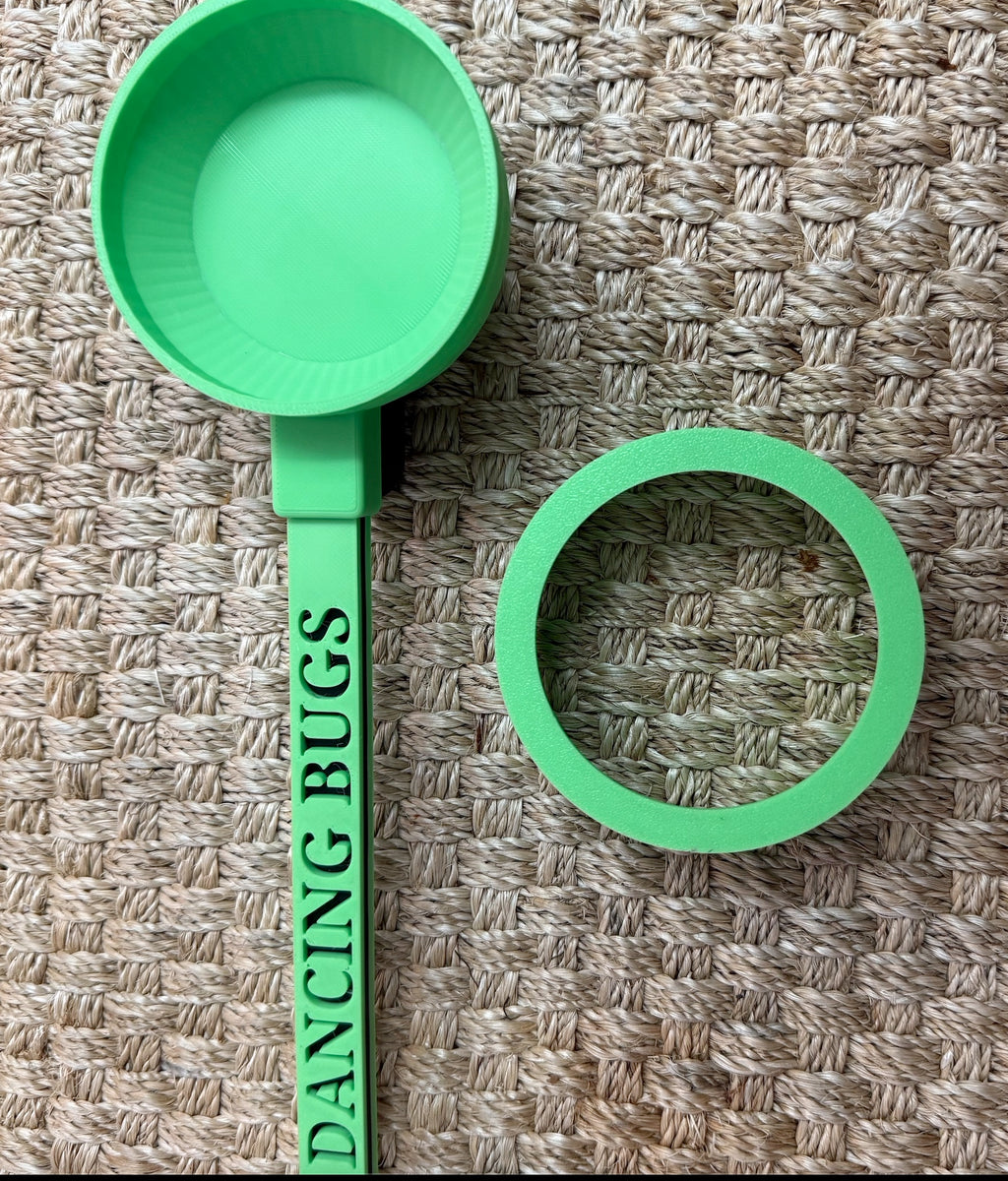 Dancing Bugs Vibrating Bowl without magnetized holder